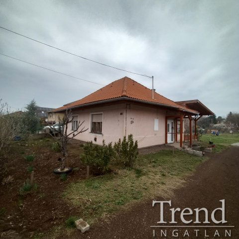Eladó családi ház, Kulcson 41 M Ft, 2 szobás