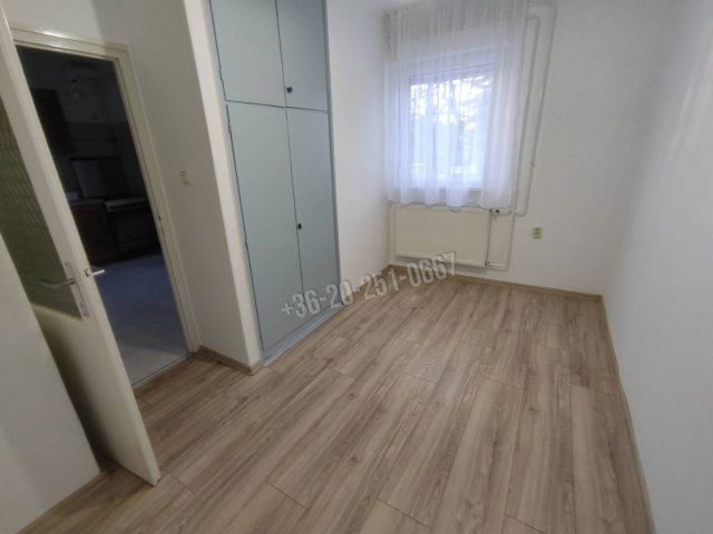 Kiadó téglalakás, albérlet, Mohácson 130 E Ft / hó, 3 szobás