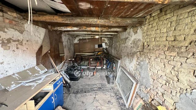 Eladó családi ház, Adásztevelen 32.9 M Ft, 2 szobás