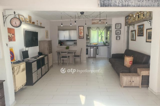 Eladó családi ház, Dömsödön 99.9 M Ft, 3+1 szobás