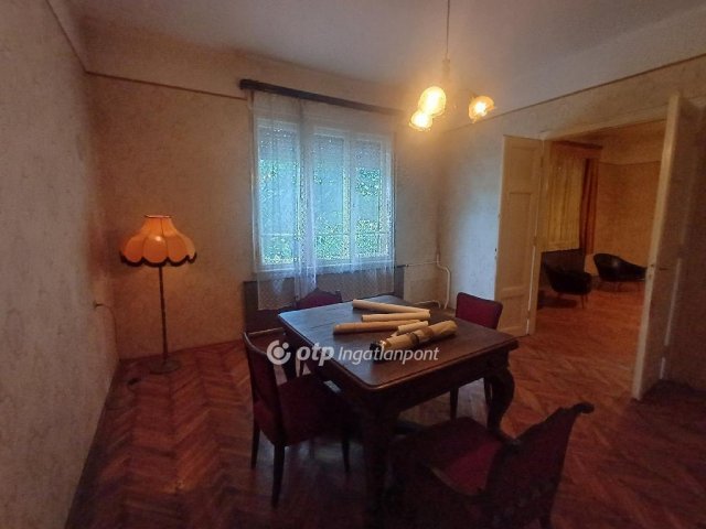 Eladó családi ház, Budapesten, X. kerületben 88 M Ft, 6+1 szobás