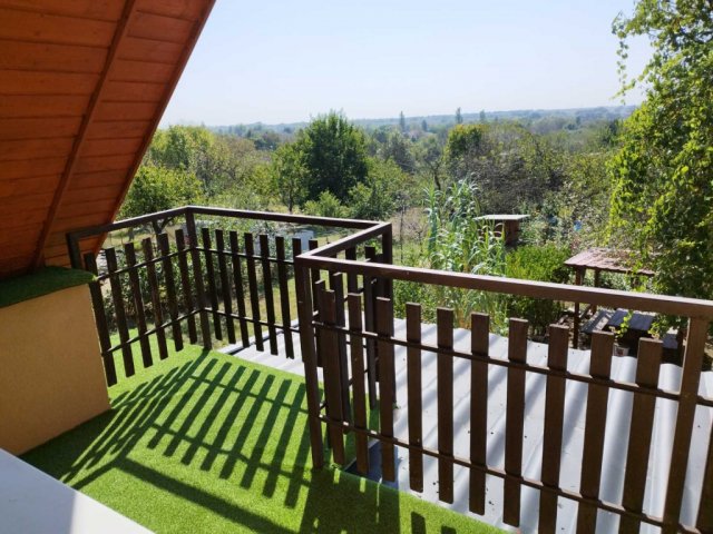 Eladó nyaraló, Kulcson 48 M Ft, 2 szobás / költözzbe.hu
