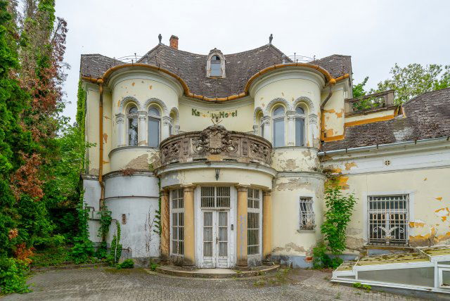 Eladó hotel, Balatonbogláron 668 M Ft / költözzbe.hu