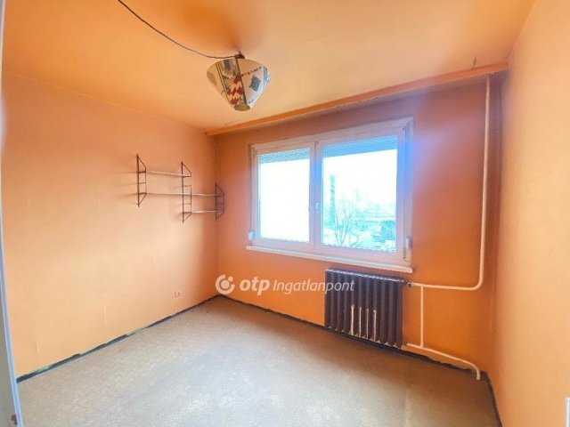 Eladó panellakás, Budapesten, X. kerületben 69.9 M Ft, 3 szobás