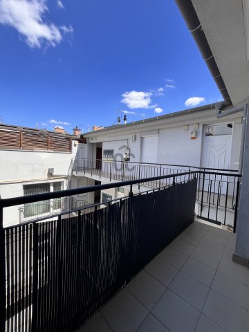 Eladó téglalakás, Budapesten, VI. kerületben 98.8 M Ft, 2 szobás
