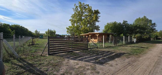 Eladó nyaraló, Tiszaalpáron 24.5 M Ft, 1 szobás