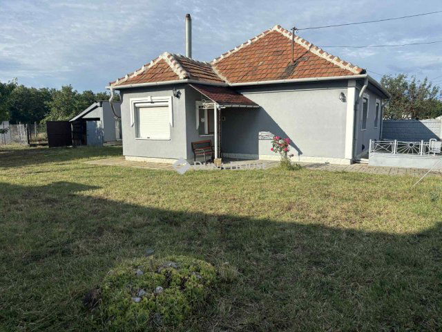 Eladó családi ház, Sajóládon 35 M Ft, 3 szobás