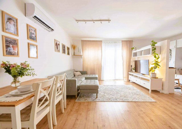 Eladó családi ház, Szigethalmon 71.9 M Ft, 3 szobás