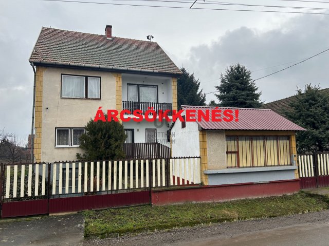Eladó családi ház, Tiszakanyáron 22.9 M Ft, 5 szobás