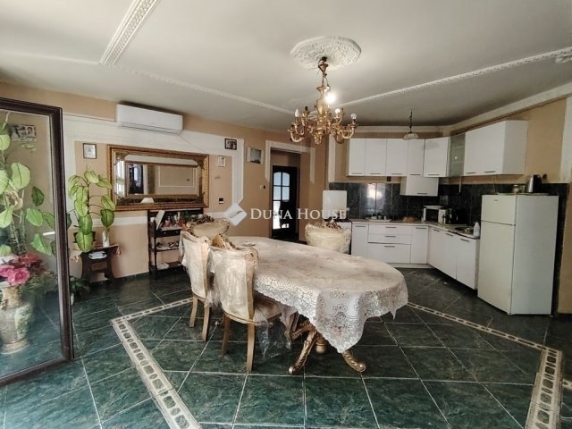 Eladó családi ház, Budapesten, XXI. kerületben 120 M Ft