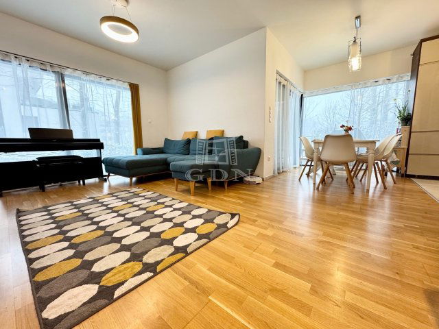 Eladó téglalakás, Budapesten, III. kerületben 164 M Ft, 3 szobás