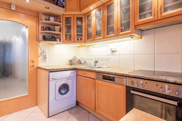 Eladó téglalakás, Budapesten, II. kerületben 280 M Ft, 3 szobás