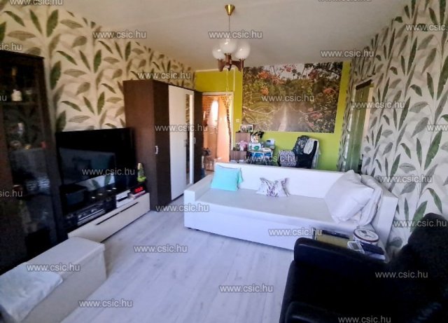 Eladó téglalakás, Budapesten, XV. kerületben 74.9 M Ft, 3 szobás