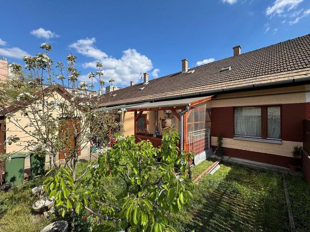 Eladó téglalakás, Budapesten, X. kerületben 54 M Ft, 1 szobás