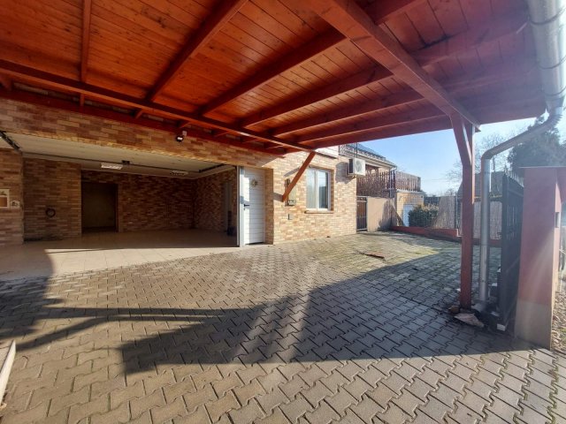 Eladó családi ház, Szigetszentmiklóson 119 M Ft, 4 szobás