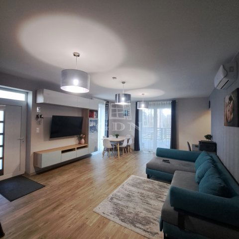 Eladó családi ház, Siófokon 202.99 M Ft, 3 szobás