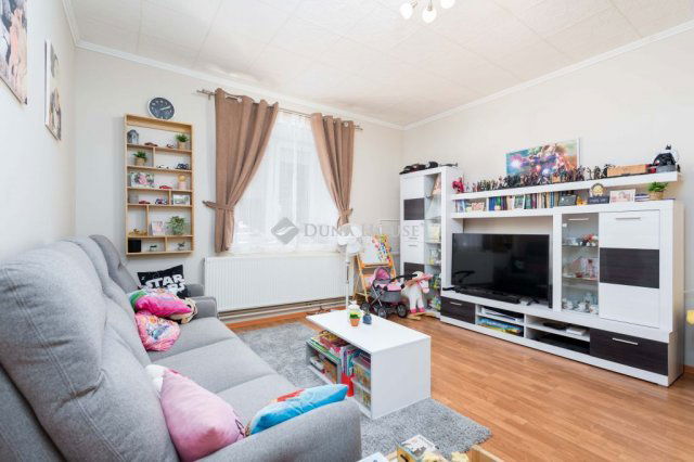 Eladó téglalakás, Mosonmagyaróváron 37.9 M Ft, 3 szobás
