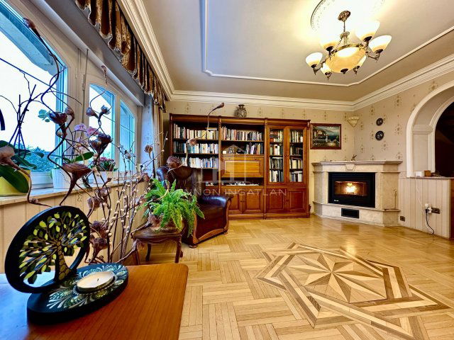 Eladó családi ház, Fóton 437 M Ft, 9+2 szobás