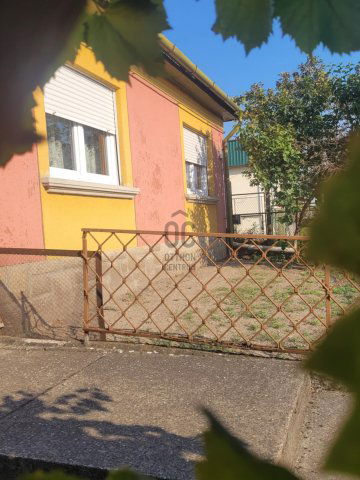 Eladó családi ház, Dormándon 28 M Ft, 2 szobás