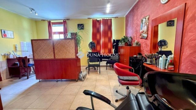 Eladó családi ház, Szentgotthárdon 129.9 M Ft, 5 szobás