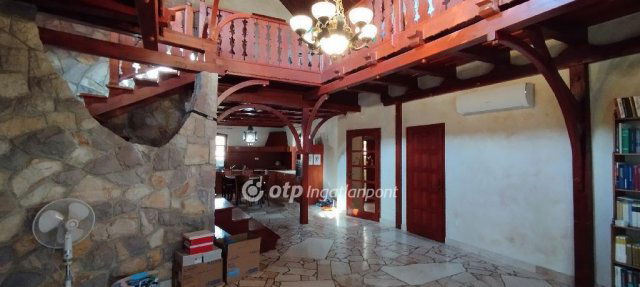 Eladó családi ház, Jászberényben 115 M Ft, 4 szobás