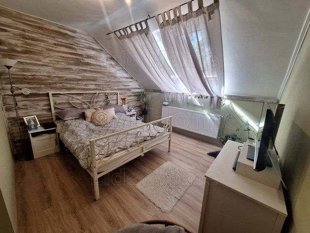 Eladó téglalakás, Kaposváron 49.9 M Ft, 3+1 szobás