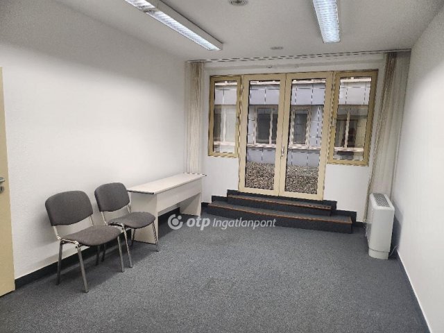 Kiadó iroda, Budapesten, I. kerületben 555 E Ft / hó