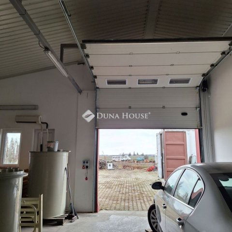 Eladó ipari ingatlan, Bátaszéken 95 M Ft / költözzbe.hu