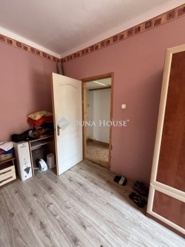 Eladó családi ház, Veszprémben 150 M Ft, 4 szobás
