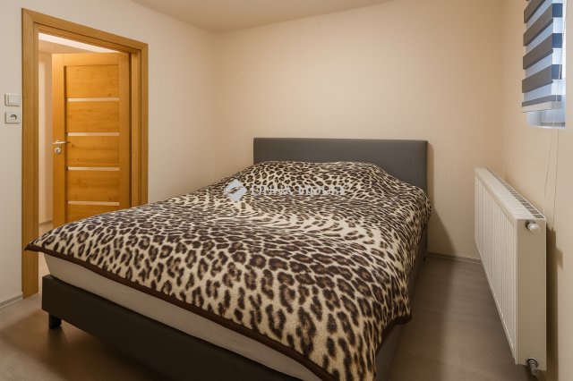 Eladó családi ház, Budapesten, XVIII. kerületben 95 M Ft