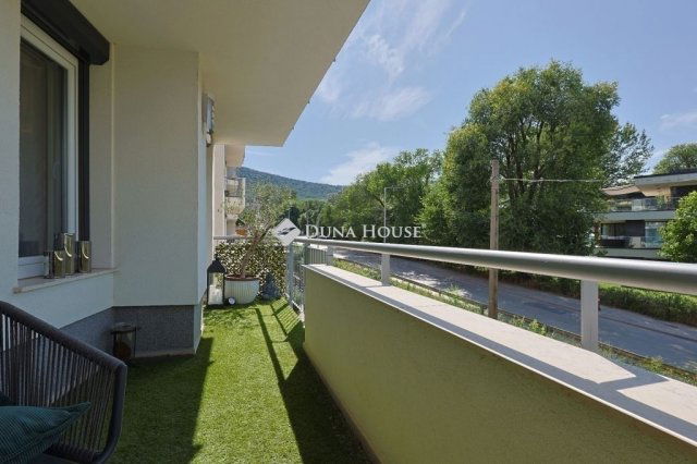 Eladó téglalakás, Budapesten, III. kerületben 121.99 M Ft