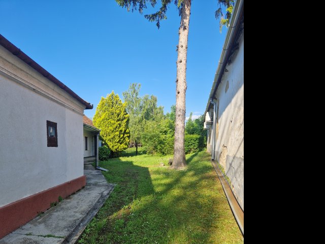 Eladó családi ház, Hosszúhetényen 42.5 M Ft, 3 szobás