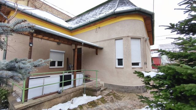 Eladó családi ház, Budapesten, XVIII. kerületben 73.99 M Ft