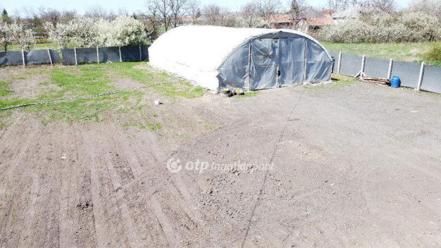 Eladó telek, Poroszlón 9.9 M Ft / költözzbe.hu