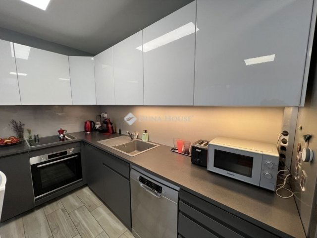 Eladó téglalakás, Budapesten, XIII. kerületben 159 M Ft