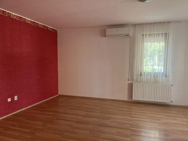 Kiadó téglalakás, albérlet, Kecskeméten 170 E Ft / hó
