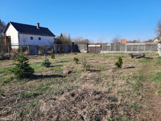 Eladó családi ház, Debrecenben 32.5 M Ft, 1 szobás