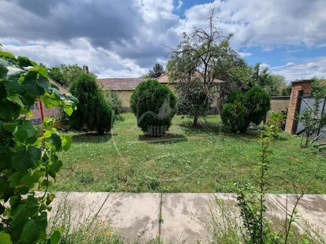 Eladó családi ház, Kétegyházán 11.99 M Ft, 2 szobás