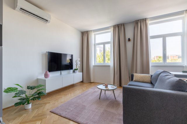 Kiadó téglalakás, albérlet, VI. kerületben, Podmaniczky utcában