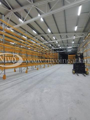 Kiadó ipari ingatlan, Veszprémben 3000 E Ft / hó