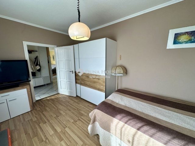 Eladó családi ház, Szentendrén 168 M Ft, 4 szobás