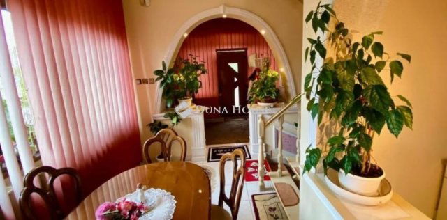 Eladó sorház, Debrecenben 114.9 M Ft, 4 szobás