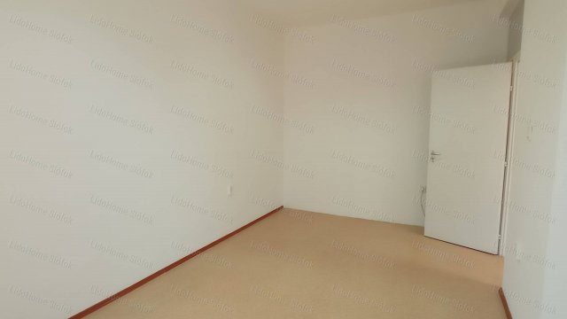 Kiadó iroda, Siófokon 130 E Ft / hó, 2 szobás