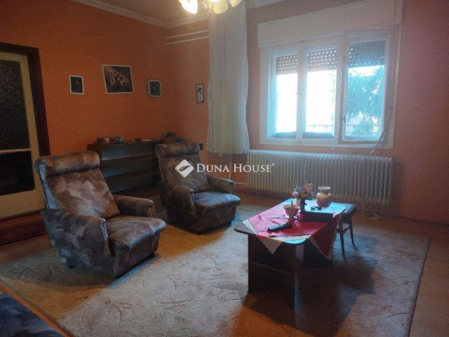 Eladó családi ház, Soltvadkerten 29.99 M Ft, 2 szobás