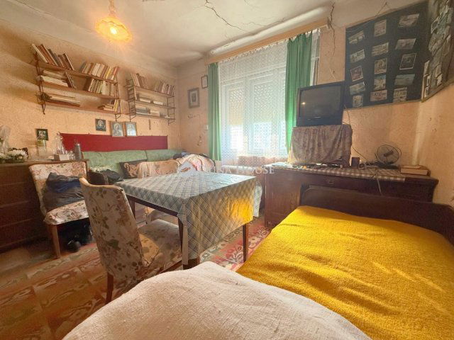 Eladó családi ház, Gávavencsellőn 4 M Ft, 2 szobás