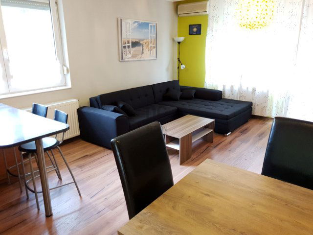 Kiadó ikerház, albérlet, Siófokon 280 E Ft / hó, 3 szobás