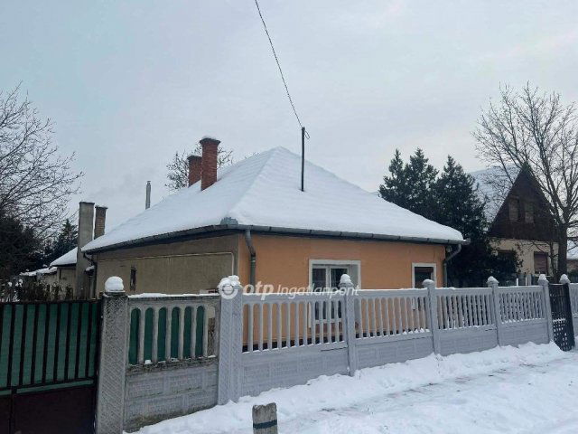 Eladó családi ház, Nagykátán 44.9 M Ft, 4 szobás