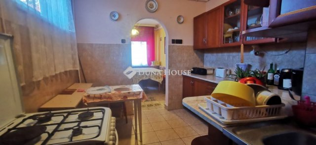 Eladó családi ház, Kaposváron 45 M Ft, 2 szobás