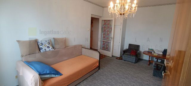 Eladó panellakás, Szegeden 38 M Ft, 1 szobás