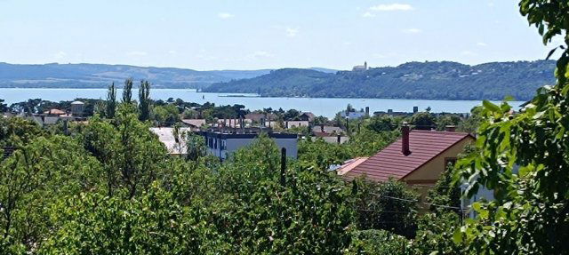 Eladó családi ház, Balatonfüreden 187 M Ft, 5 szobás